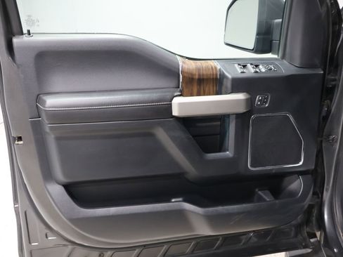 Used 2019 Ford F150 Lariat w/ Equipment Group 501A Mid image 14