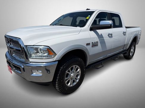 Used 2015 RAM 2500 Laramie w/ Protection Group image 2
