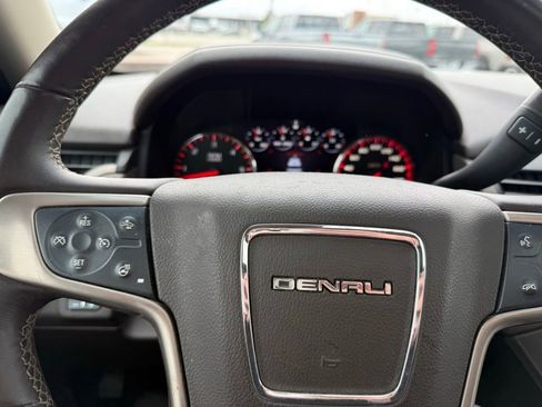 Used 2015 GMC Yukon Denali AWD/4WD image 10