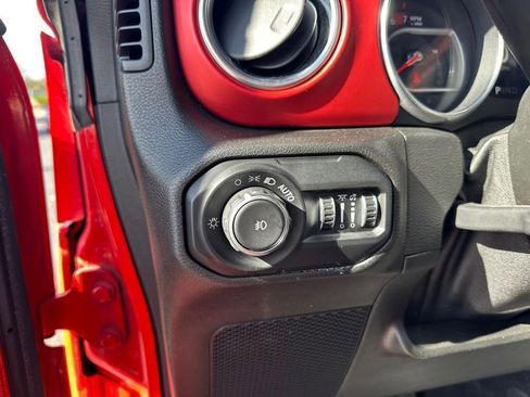 Used 2021 Jeep Wrangler Unlimited Rubicon image 19