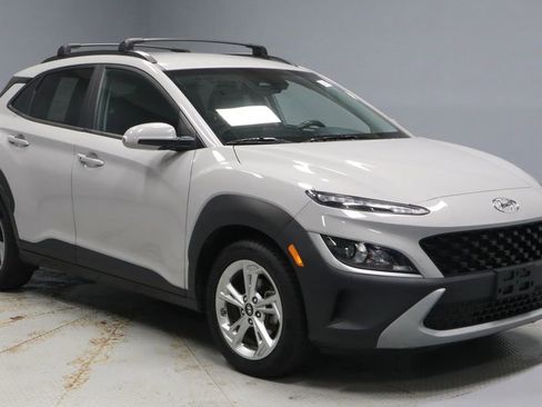 Used 2022 Hyundai Kona SEL FWD image 1