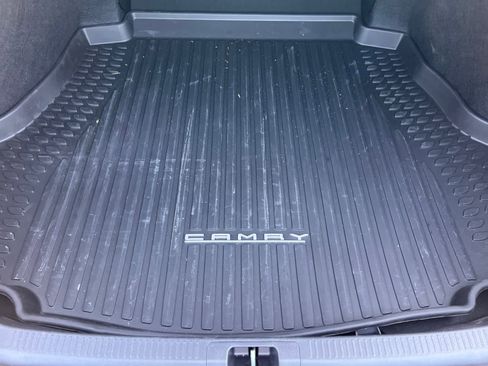 Used 2026 Toyota Camry XLE w/ Premium Plus Package image 5