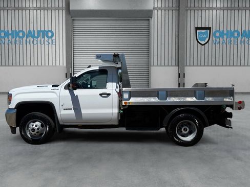Used 2018 GMC Sierra 3500 4x4 Regular Cab w/ Sierra Convenience Package image 3
