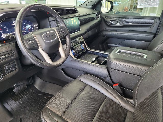 Used 2022 GMC Yukon Denali w/ Denali Premium Package AWD/4WD image 10