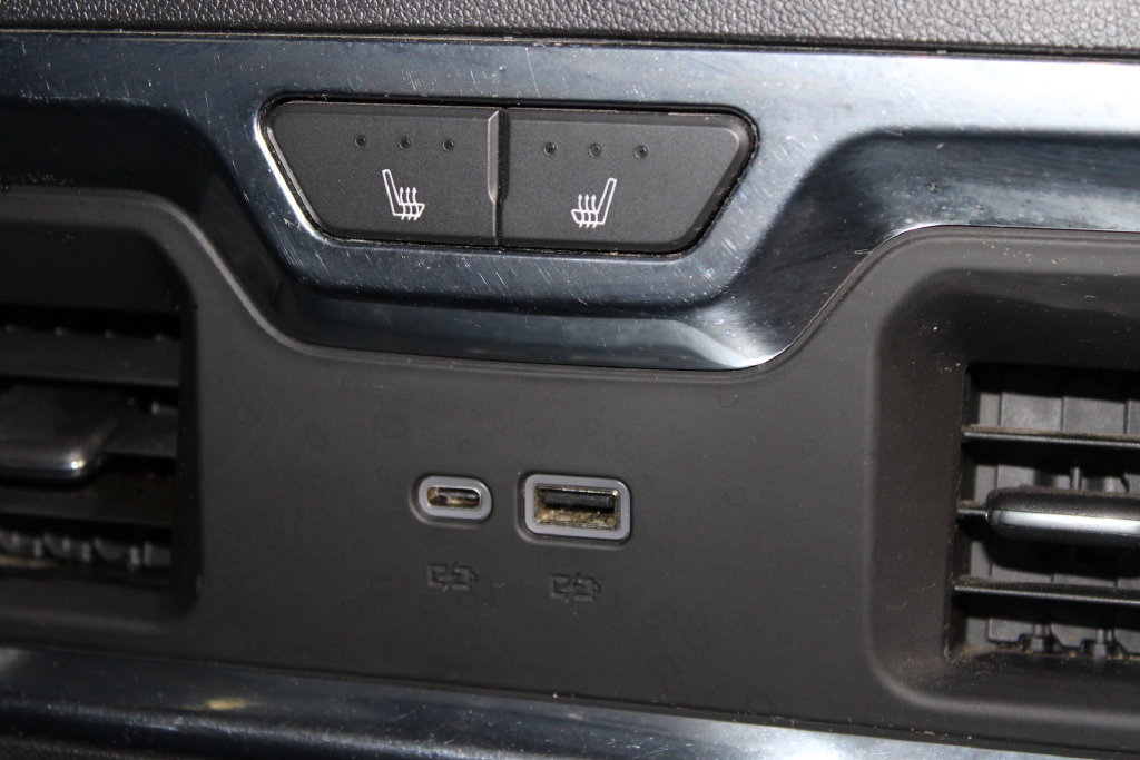 Used 2023 Chevrolet Silverado 1500 LTZ AWD/4WD image 35
