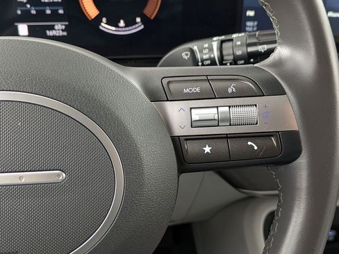 Used 2025 Hyundai Kona SEL FWD image 21