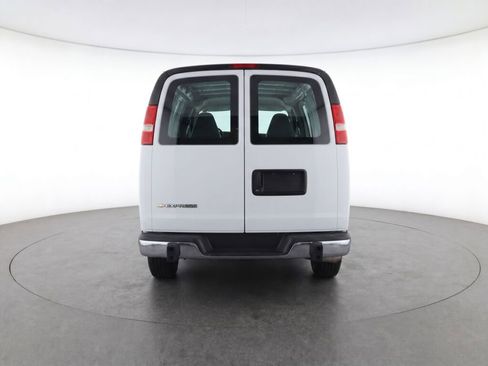 Used 2024 Chevrolet Express 2500 w/ Driver Convenience Package RWD image 7
