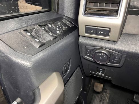 Used 2022 Ford F350 Lariat w/ Lariat Value Package AWD/4WD image 11