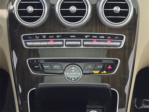 Used 2018 Mercedes-Benz C 300 4MATIC Sedan image 20
