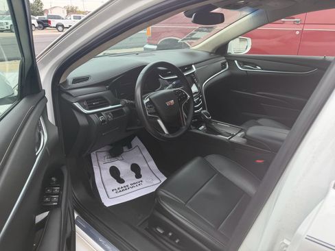Used 2019 Cadillac XTS FWD image 5