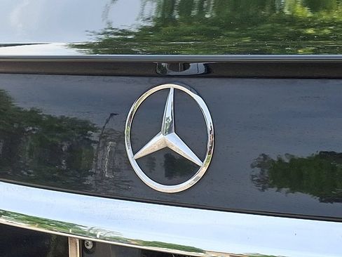 Used 2022 Mercedes-Benz E 350 Sedan w/ Driver Assistance Package image 32