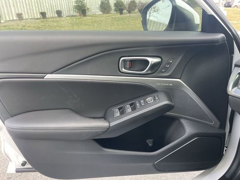 Used 2025 Acura Integra A-Spec image 32