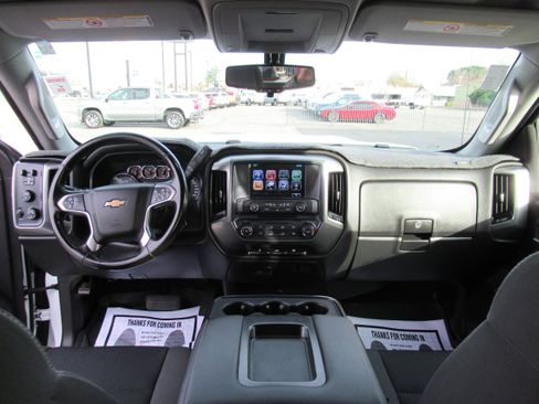 Used 2018 Chevrolet Silverado 2500 LT AWD/4WD image 14