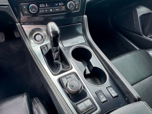 Used 2018 Nissan Maxima 3.5 SV image 14