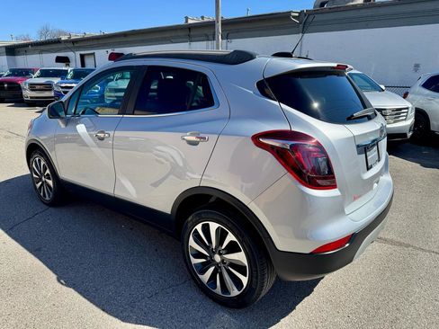 Used 2021 Buick Encore Preferred image 4