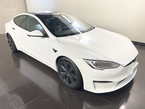 Used 2022 Tesla Model S Base image 1