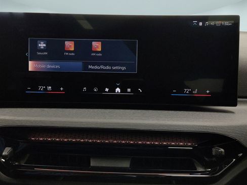 New 2026 BMW 330i xDrive Sedan w/ Convenience Package image 22