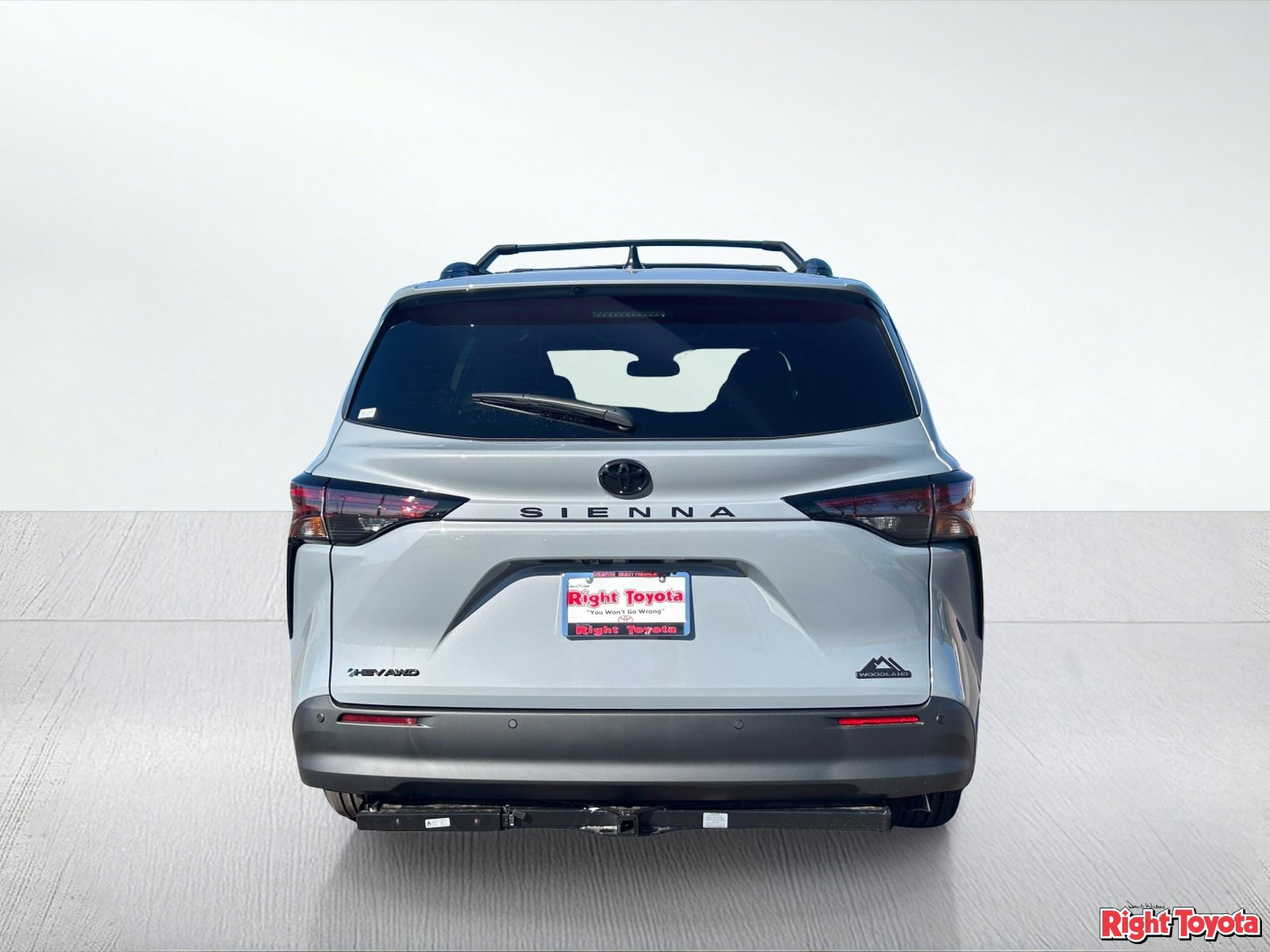 New 2026 Toyota Sienna XLE Woodland Edition AWD/4WD image 10