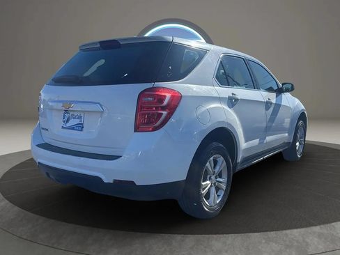 Used 2017 Chevrolet Equinox LS FWD image 15
