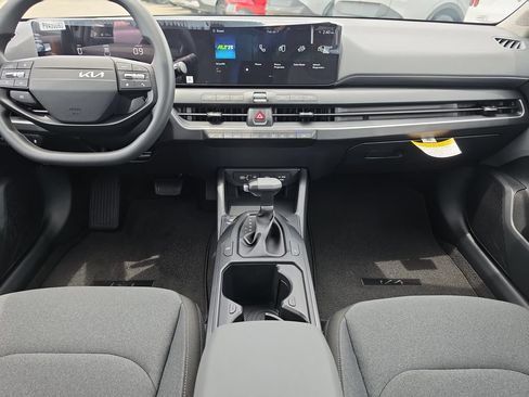 New 2026 Kia K4 FWD image 14
