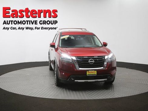 Used 2022 Nissan Pathfinder SL AWD/4WD image 51