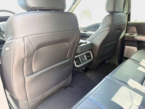 Used 2026 Ford F250 Platinum w/ FX4 Off-Road Package image 33