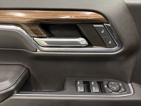 Used 2023 Chevrolet Silverado 1500 RST image 16