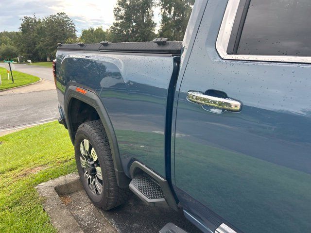 Used 2025 GMC Sierra 2500 Denali w/ Denali Reserve Package AWD/4WD image 6