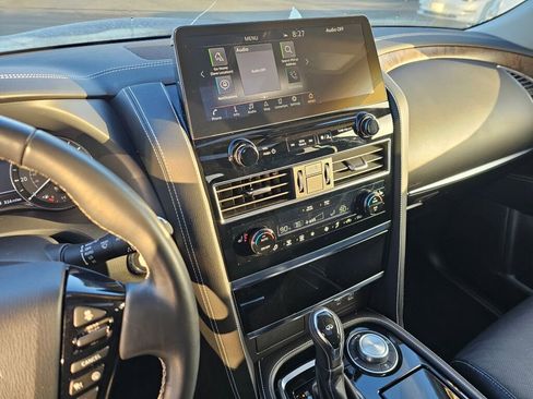 Used 2024 INFINITI QX80 Premium Select w/ Cargo Package image 31