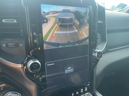 Used 2023 RAM 1500 Laramie AWD/4WD image 12