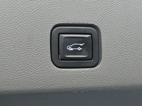 Used 2020 Cadillac XT6 Premium Luxury AWD/4WD image 11