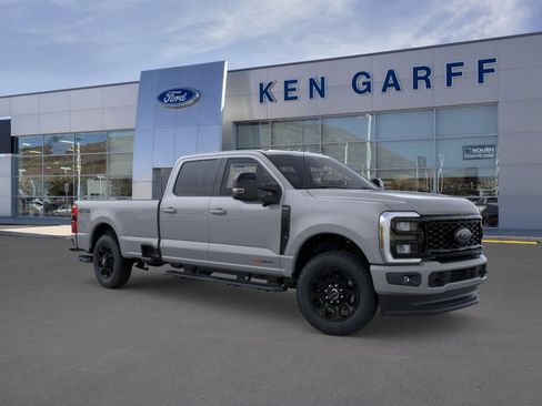 New 2026 Ford F250 Lariat w/ Black Appearance Package image 8