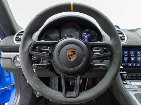 Used 2025 Porsche 718 Cayman GT4 RS RWD image 13