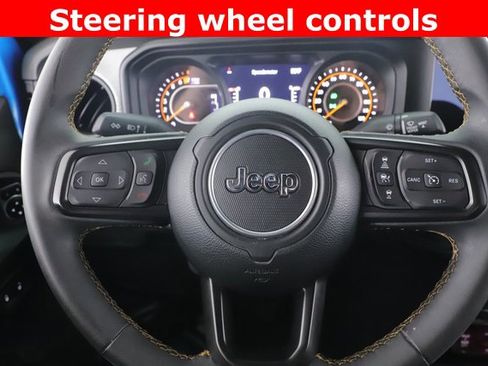 Used 2024 Jeep Gladiator Sport image 5