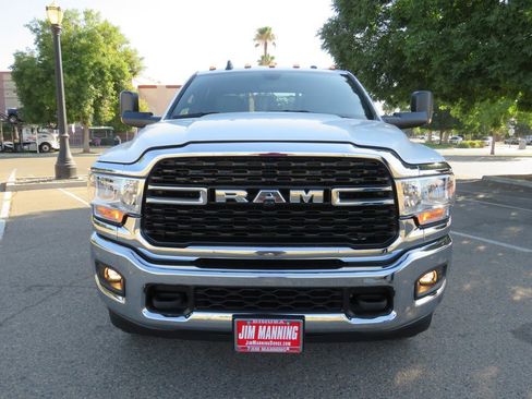 New 2022 RAM 3500 Tradesman w/ Chrome Appearance Group image 7