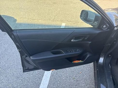 Used 2014 Honda Accord EX-L image 6