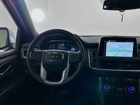 Used 2023 GMC Yukon XL SLT w/ LPO, Floor Liner Package image 24