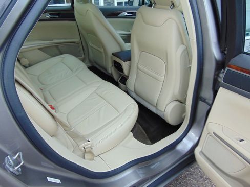 Used 2015 Lincoln MKZ Hybrid w/ Equipment Group 201A Select image 4