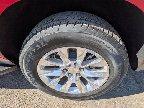 Used 2024 Chevrolet Suburban Premier AWD/4WD image 30