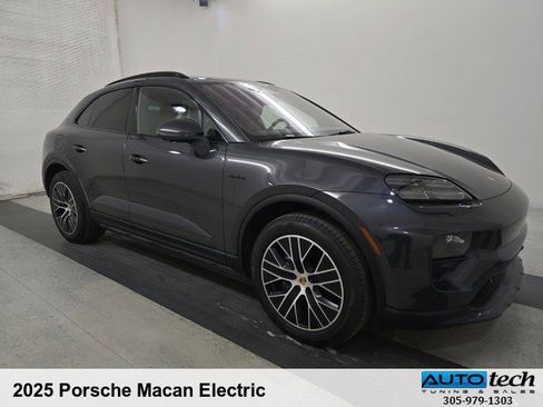 Used 2025 Porsche Macan Electric image 2