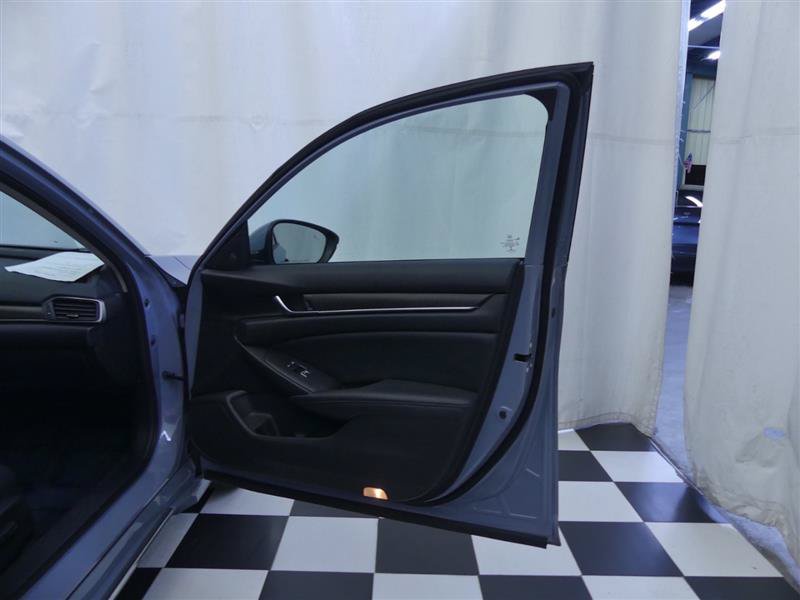 Used 2021 Honda Accord Touring image 23