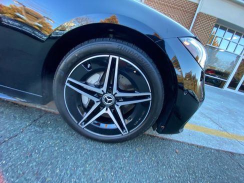 Used 2025 Mercedes-Benz C 300 4MATIC Sedan image 25
