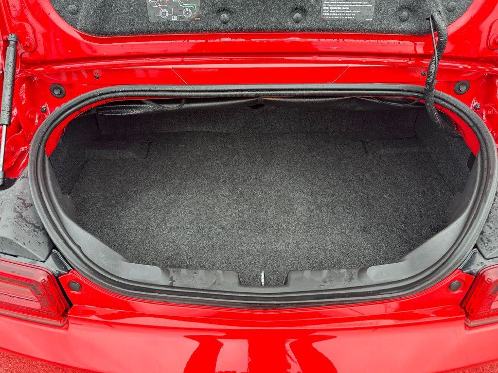 Used 2015 Chevrolet Camaro LT RWD image 15