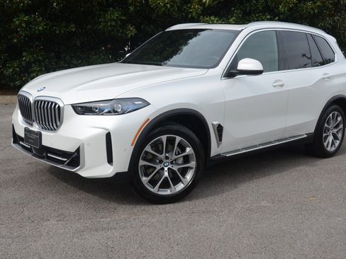 Used 2026 BMW X5 xDrive40i w/ Premium Package AWD/4WD image 11