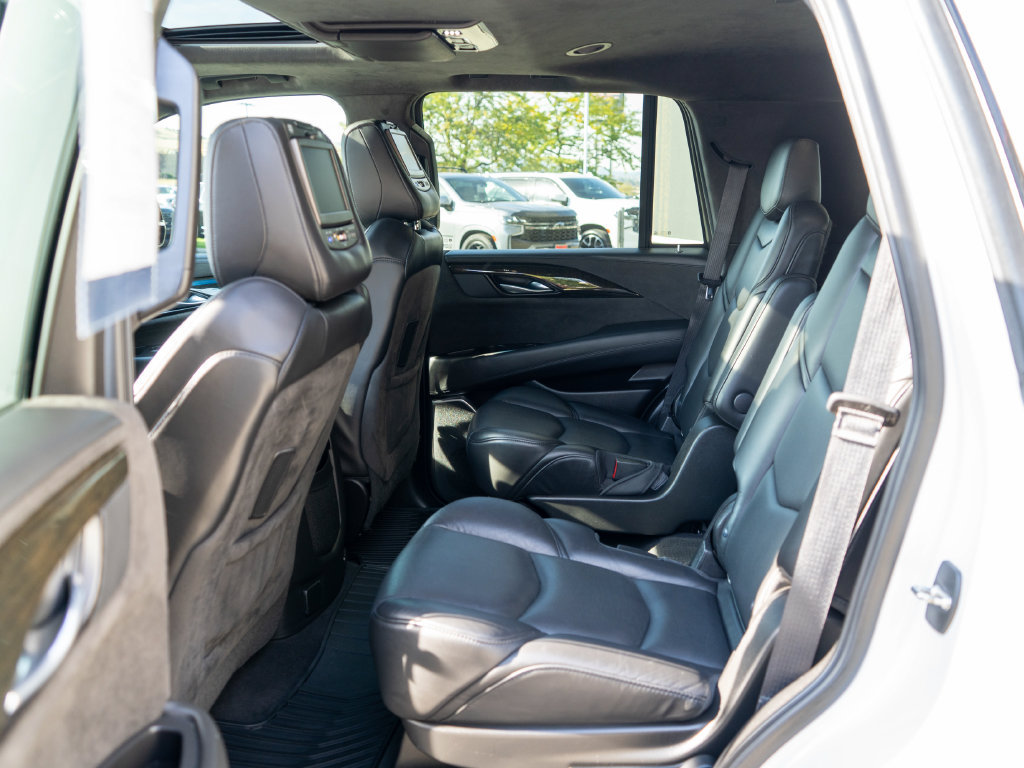 Used 2019 Cadillac Escalade Platinum AWD/4WD image 14