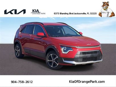 New 2025 Kia Niro LX