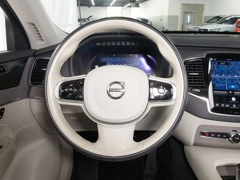 Certified 2023 Volvo XC90 B6 Plus AWD/4WD image 9