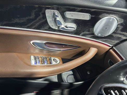 Used 2019 Mercedes-Benz E 300 4MATIC image 20