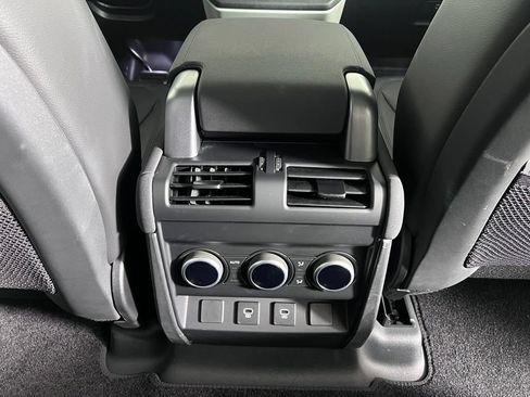 Used 2023 Land Rover Defender 110 S AWD/4WD image 26