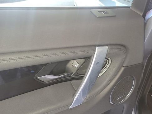 Used 2021 Land Rover Discovery Sport S image 10